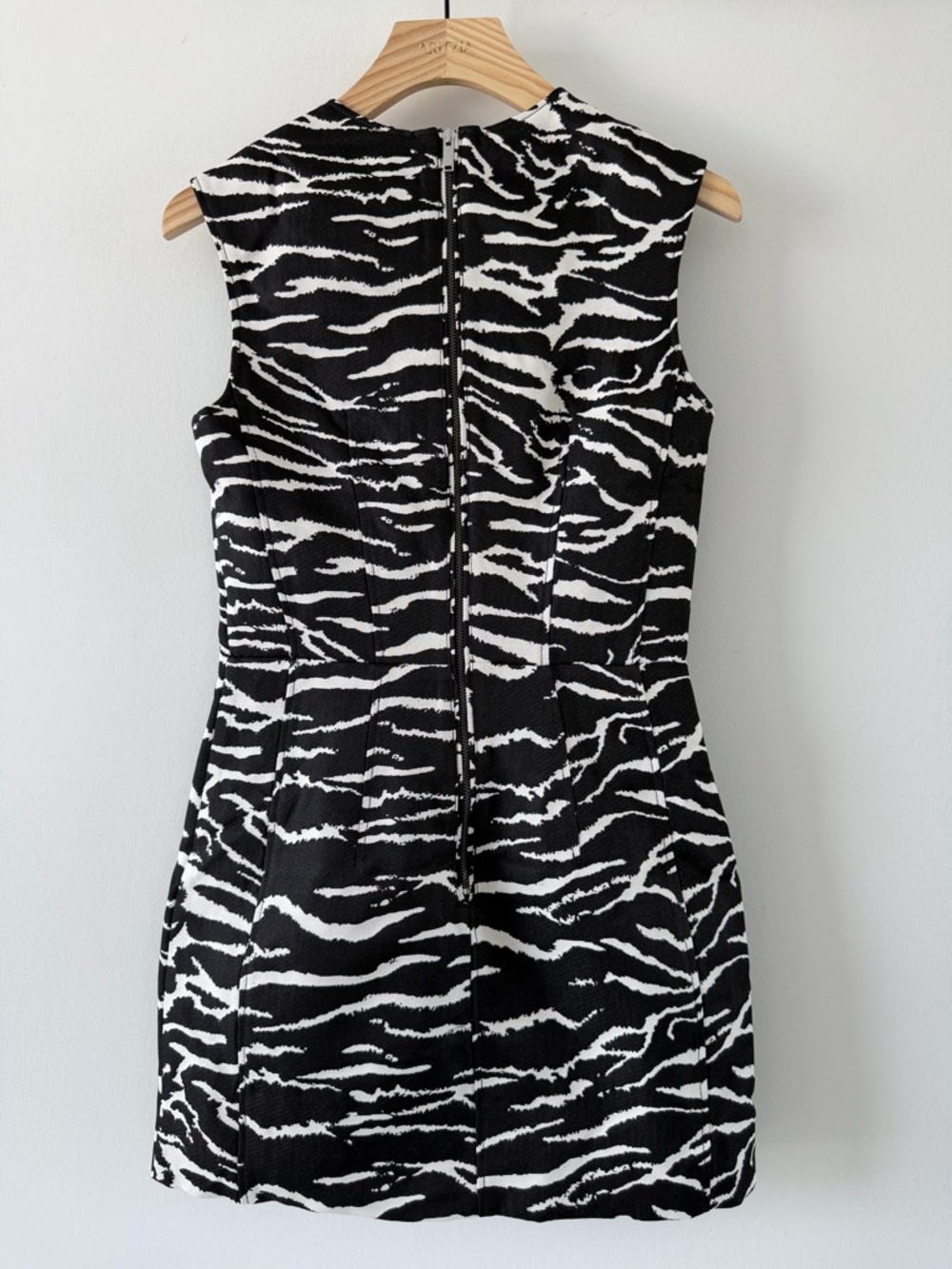 H&M Edition Zebra Print Jacquard Mini Dress Structured Size XS Black White - Picture 6 of 11